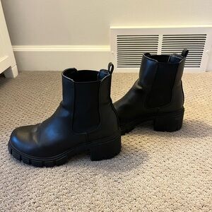 Black Heeled Boots